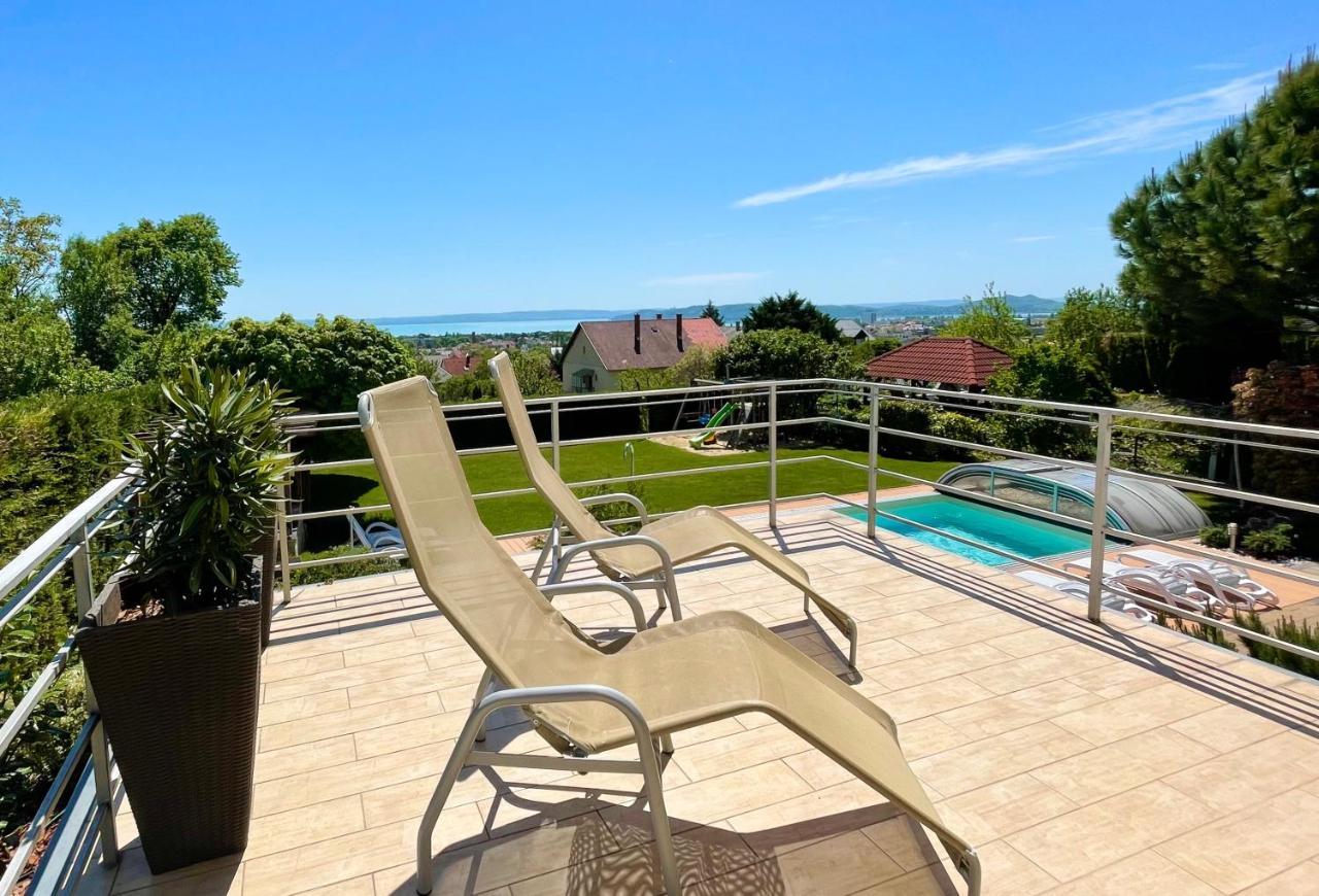 Panorama Apartmanhaz Balatonfured Exterior photo
